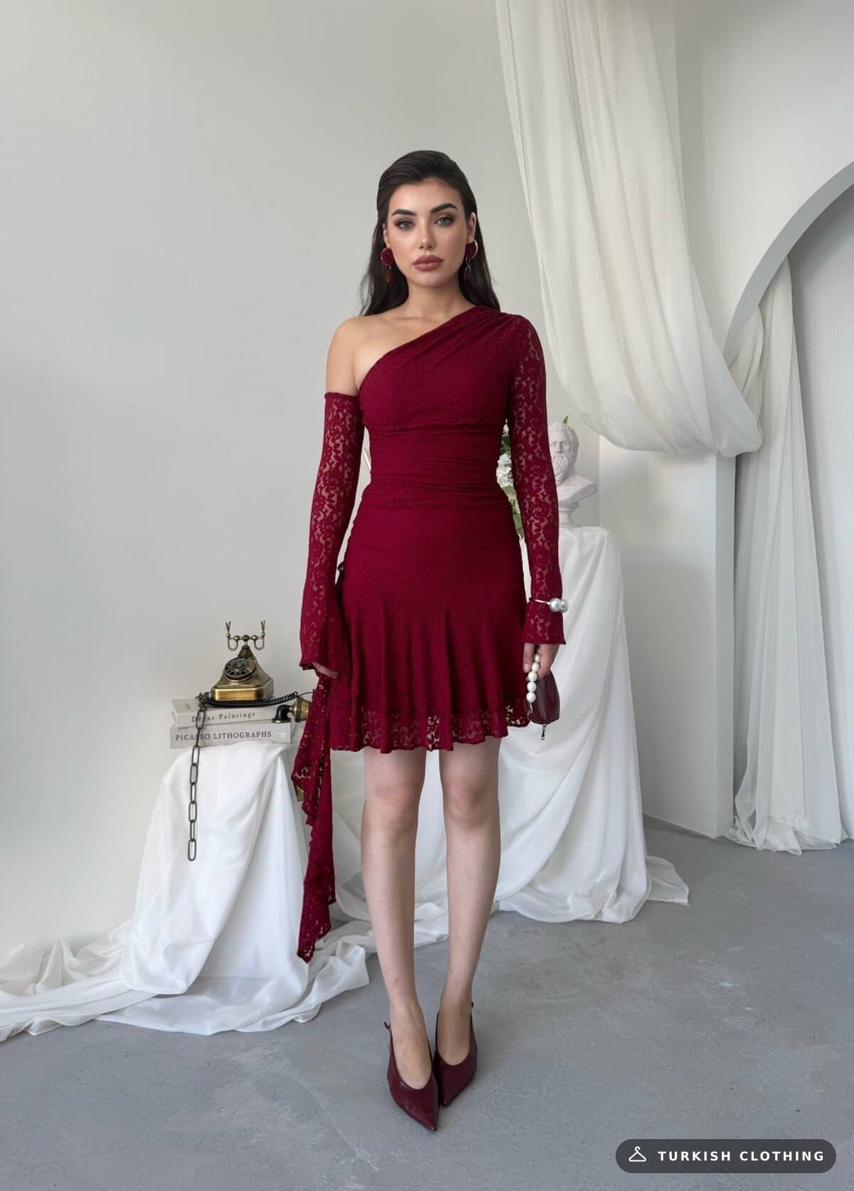 Desam Mini Dress — Burgundy in Lace – styling detail, wholesale Women's Dresses from Türkiye