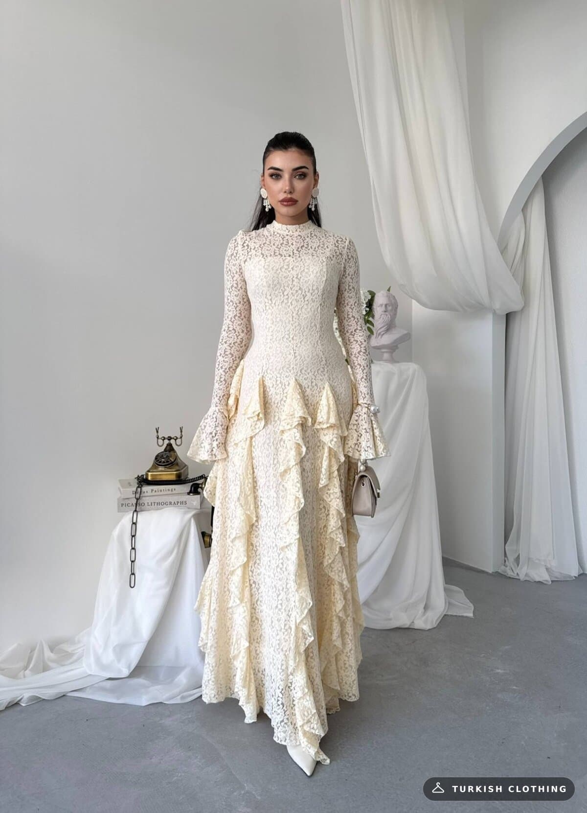 Furuz Midi Dress — Beige in Lace – styling detail, wholesale Women's Dresses from Türkiye