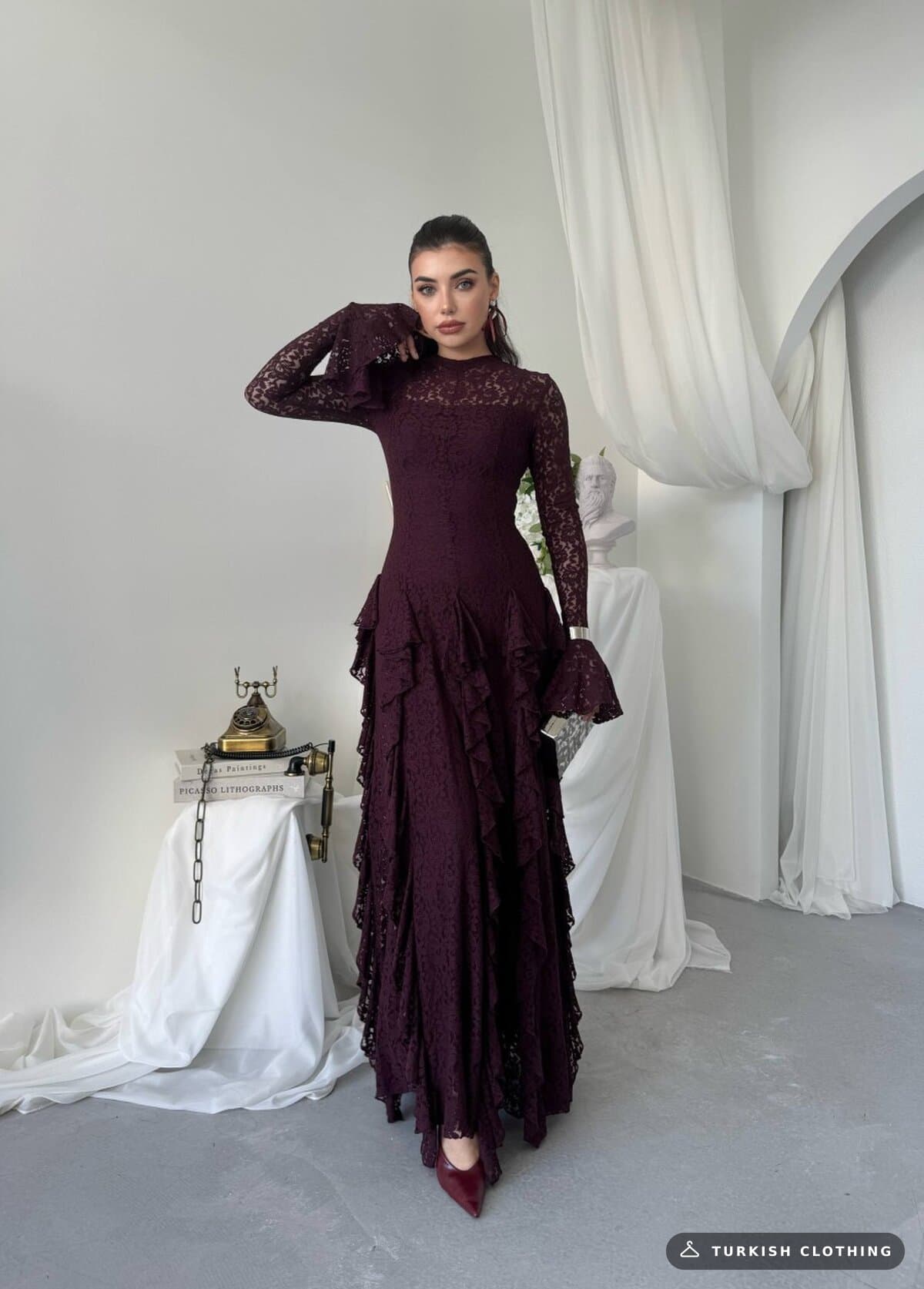 Furuz Midi Dress — Plum in Lace – styling detail, wholesale Women's Dresses from Türkiye
