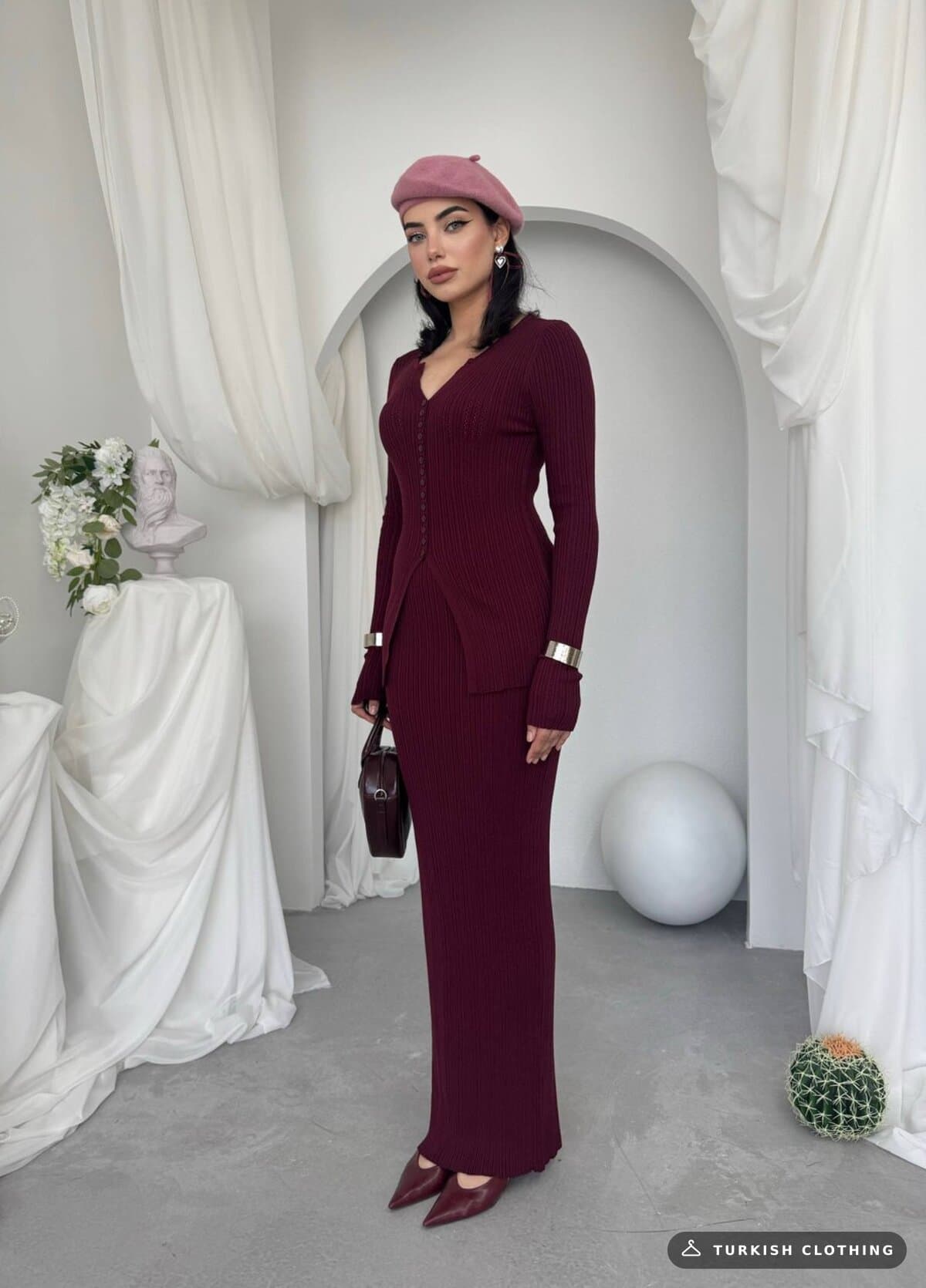 Masulem Double Team — Burgundy in Knitwear – close-up detail, wholesale Women's Dresses from Türkiye