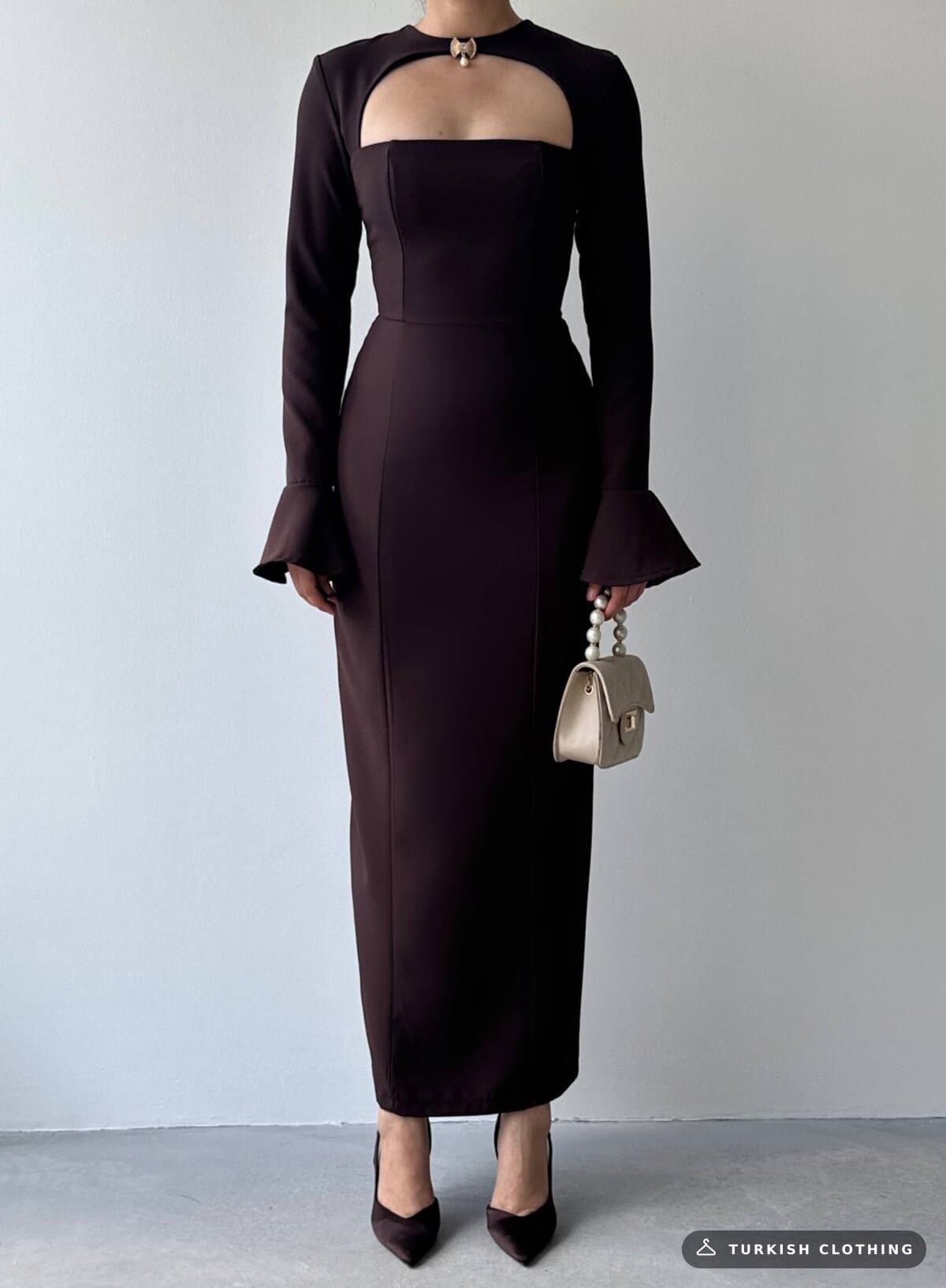 Oplsa Brooch Detailed Dress — Brown in Satin – fabric detail, wholesale Women's Dresses from Türkiye