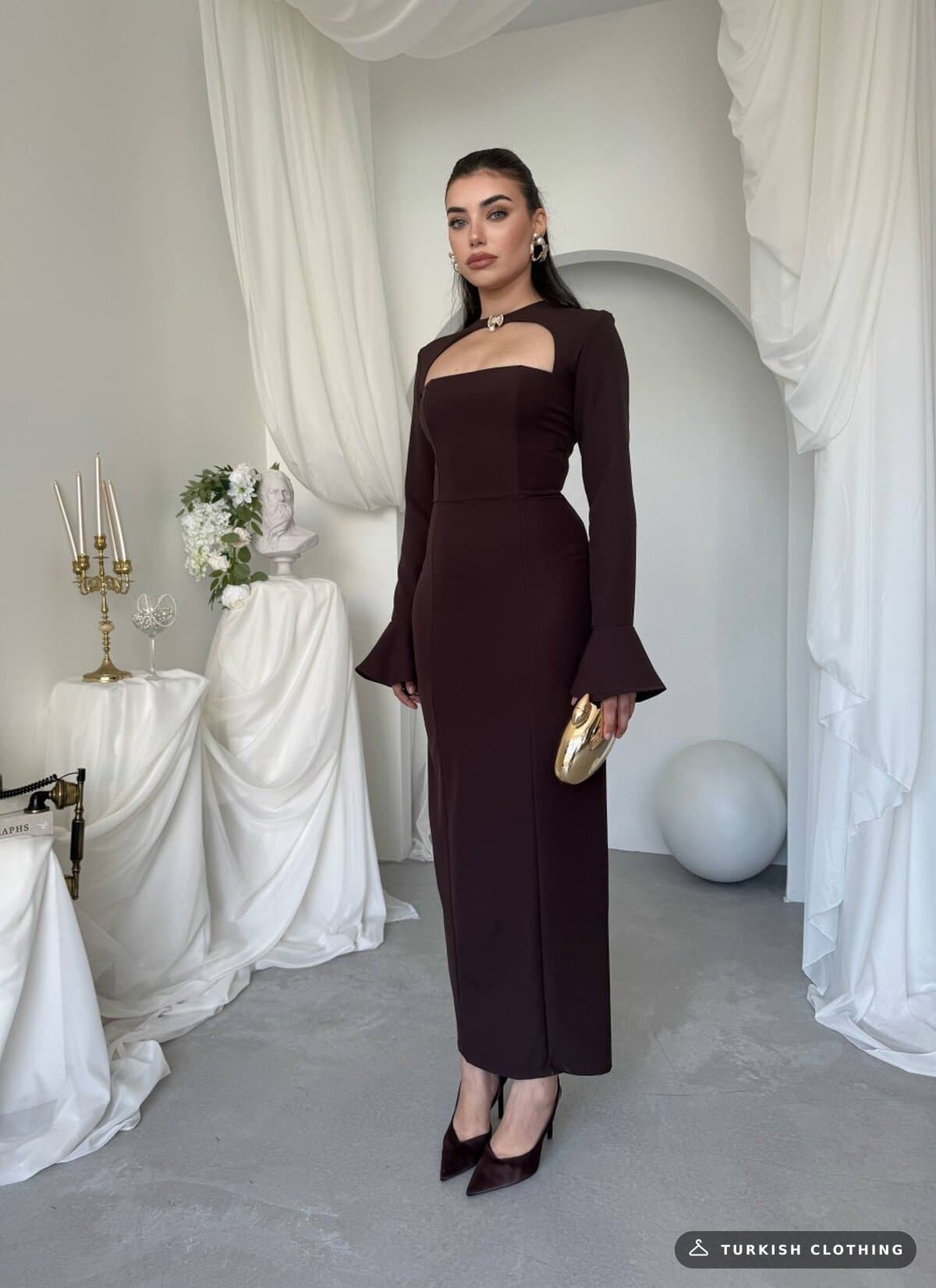 Oplsa Brooch Detailed Dress — Brown in Satin – styling detail, wholesale Women's Dresses from Türkiye