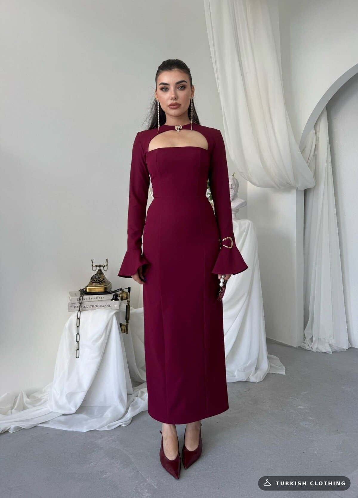 Oplsa Brooch Detailed Dress — Burgundy in Satin – side view, wholesale Women's Dresses from Türkiye