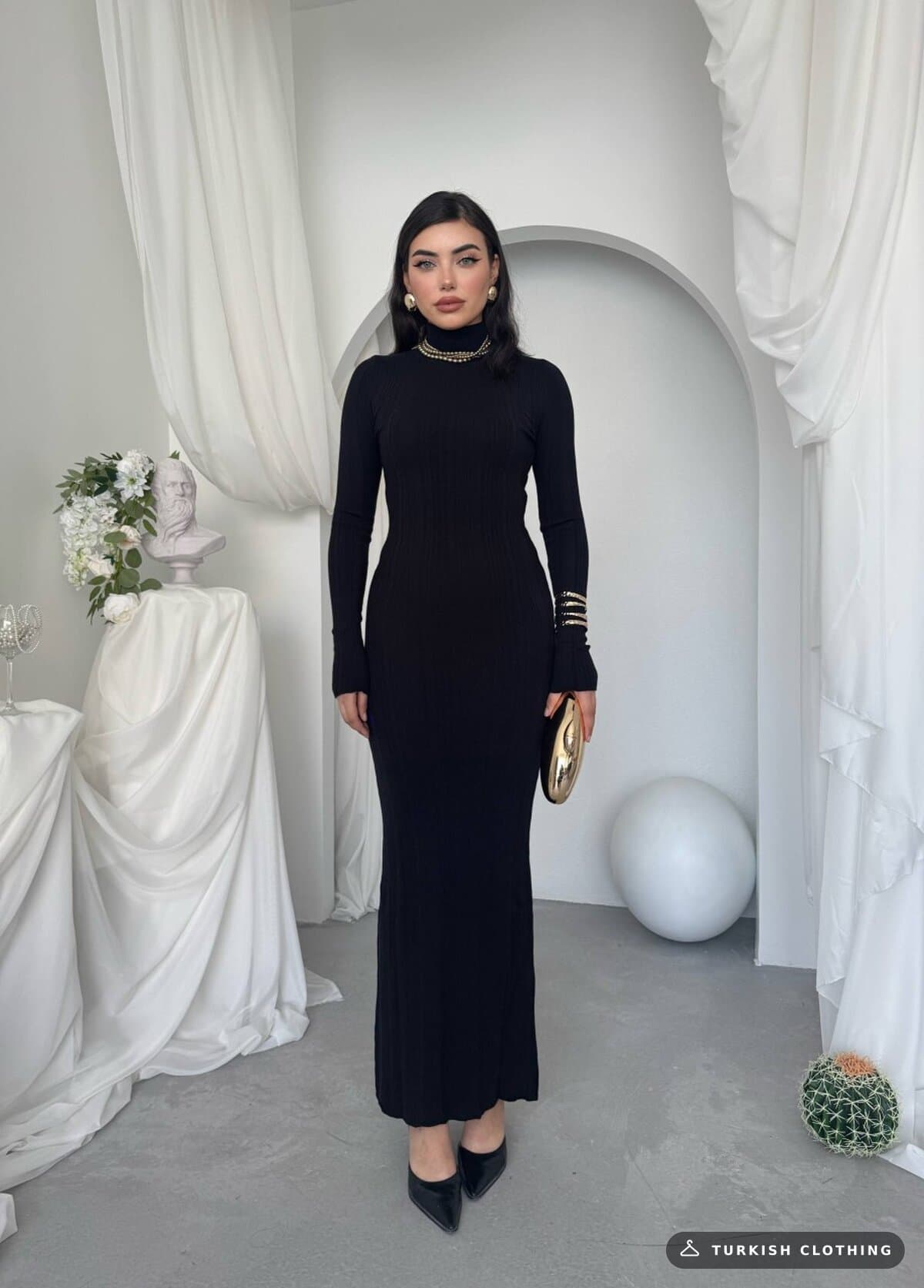 Zuzan Midi Dress — Black in Knitwear – styling detail, wholesale Women's Dresses from Türkiye