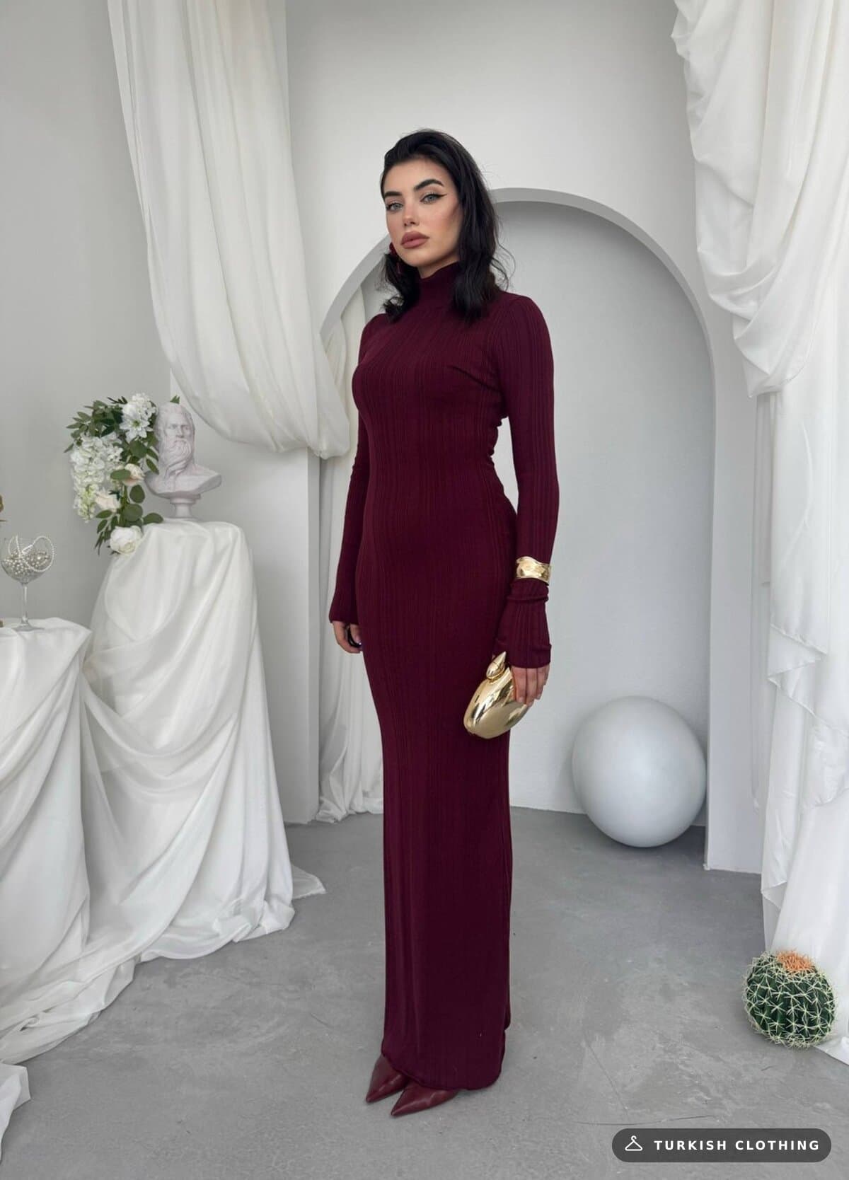 Zuzan Midi Dress — Burgundy in Knitwear – styling detail, wholesale Women's Dresses from Türkiye